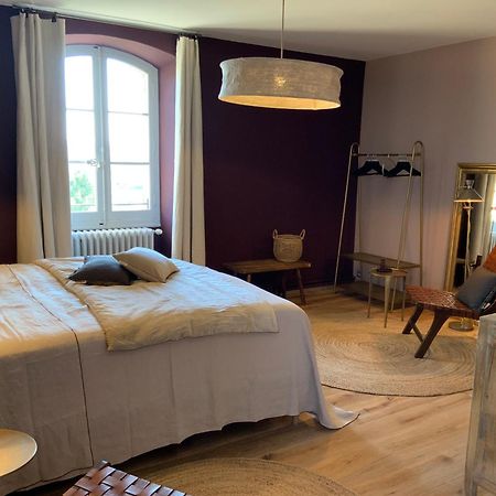 Bed and Breakfast La Bastide Des Grands Chenes Lambesc Habitación foto