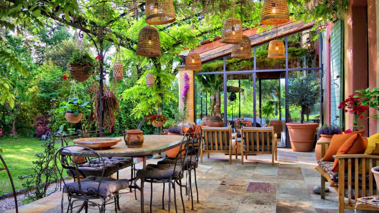 Bed and Breakfast La Bastide Des Grands Chenes Lambesc Exterior foto